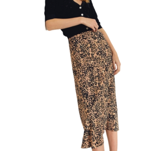Wilfred Dresses & Skirts - Wilfred Leopard Midi Skirt Size 6